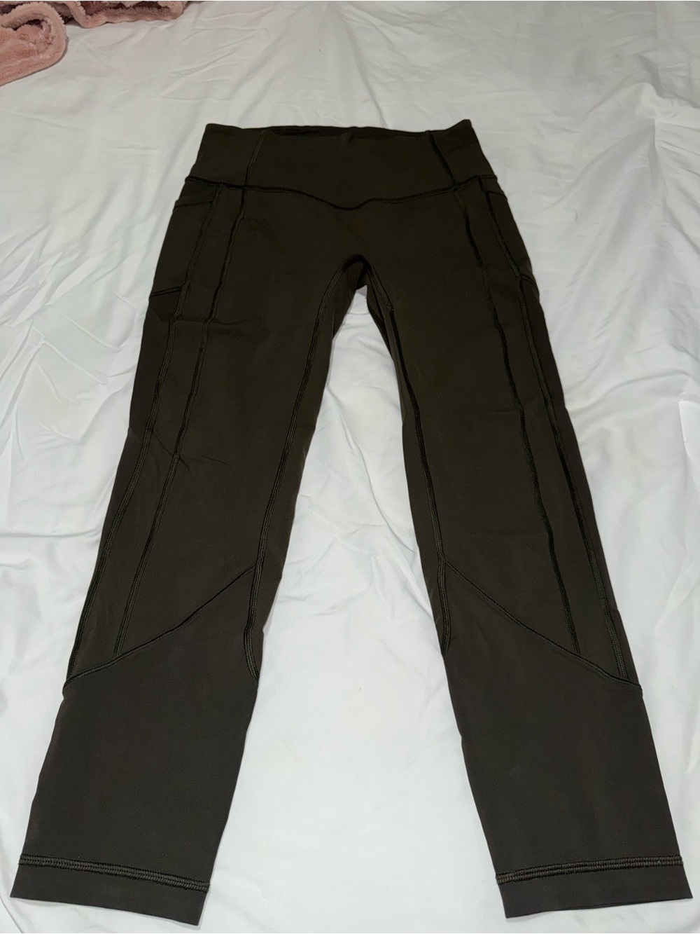 Lululemon  All the Right Places - Dark Olive
